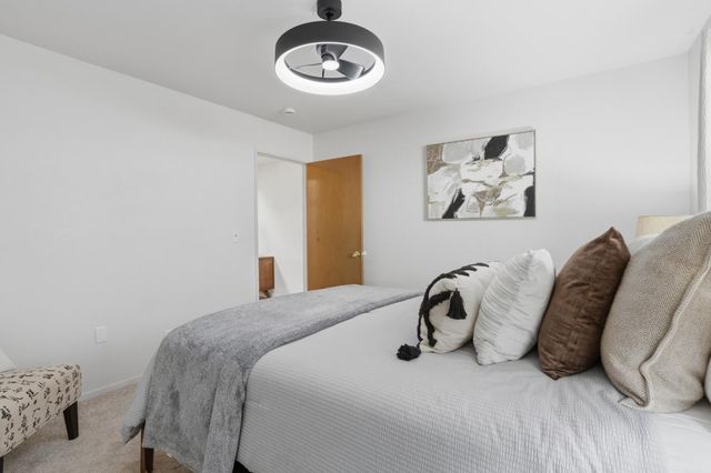 828 Weeks Street, East Palo Alto, CA 94303