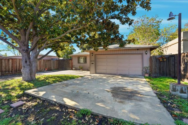 828 Weeks Street, East Palo Alto, CA 94303