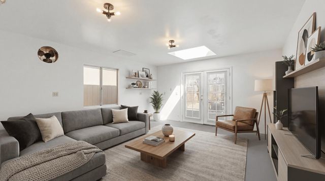 828 Weeks Street, East Palo Alto, CA 94303