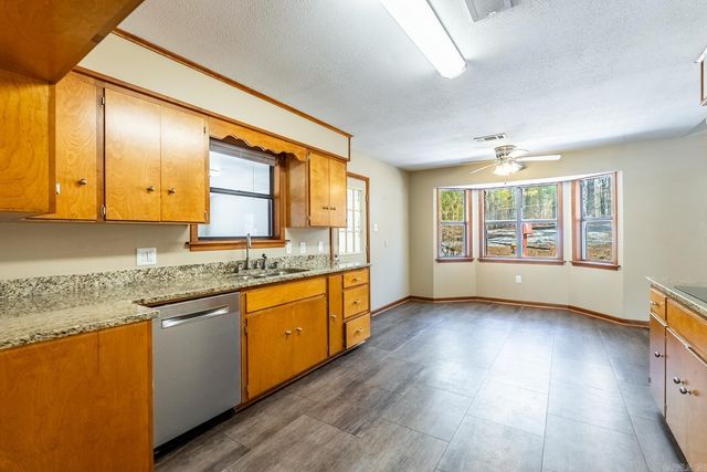 11 Sharon, Conway, AR 72034