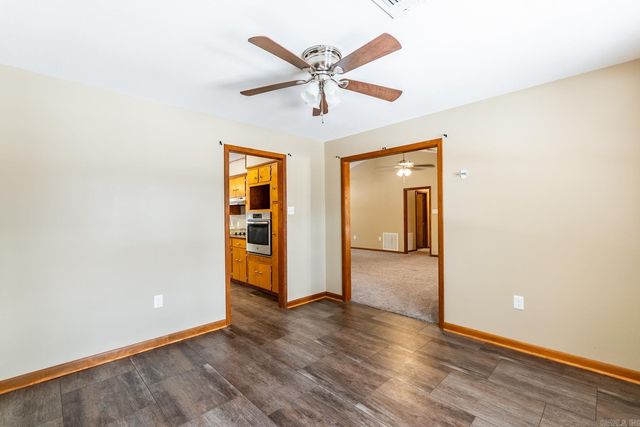 11 Sharon, Conway, AR 72034