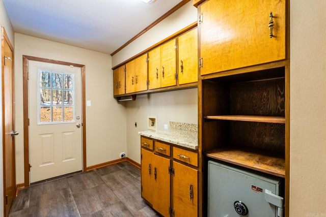 11 Sharon, Conway, AR 72034