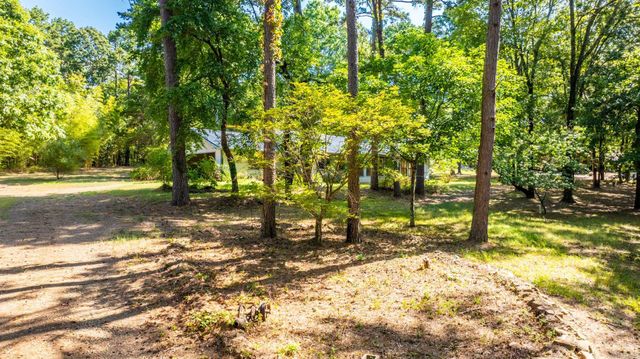 11 Sharon, Conway, AR 72034