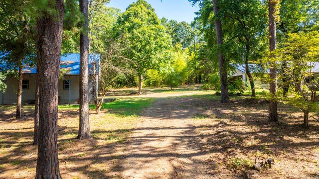 11 Sharon, Conway, AR 72034