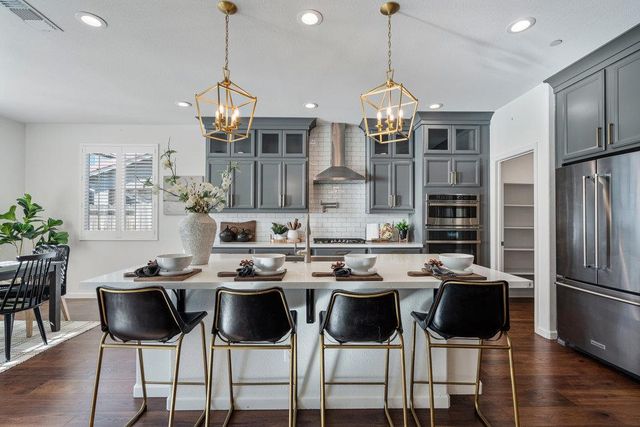 20 Hospital Road, Hollister, CA 95023