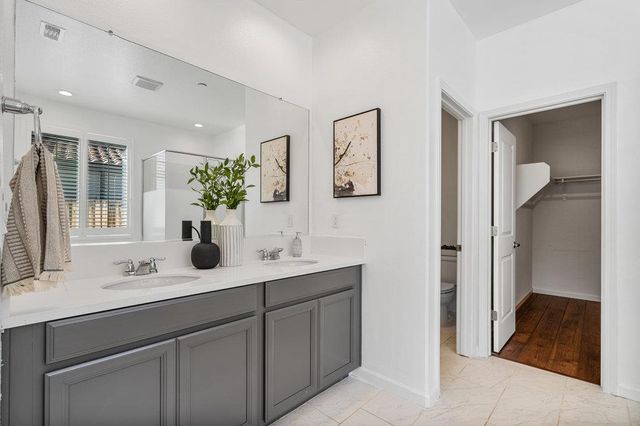 20 Hospital Road, Hollister, CA 95023