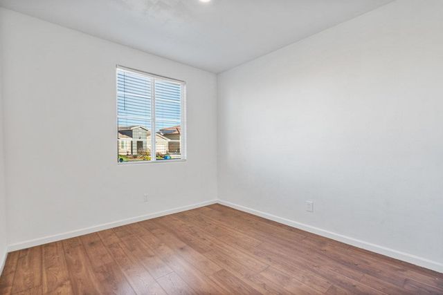 20 Hospital Road, Hollister, CA 95023