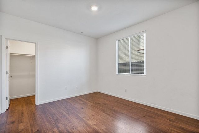 20 Hospital Road, Hollister, CA 95023