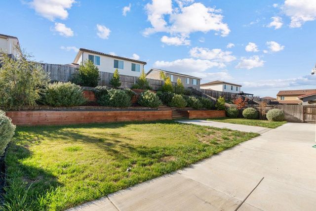 20 Hospital Road, Hollister, CA 95023