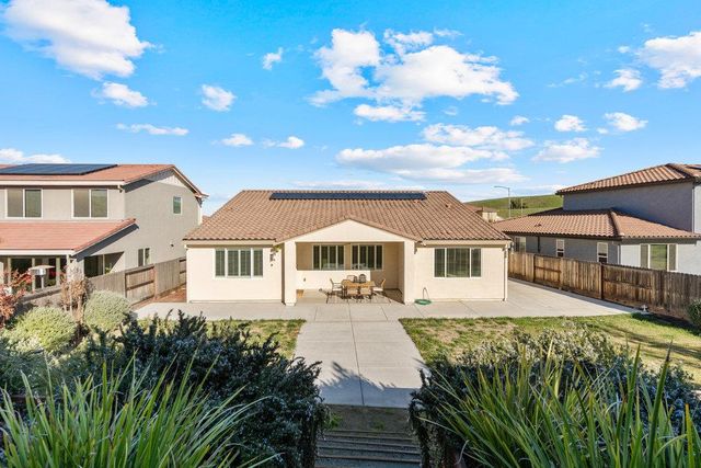 20 Hospital Road, Hollister, CA 95023