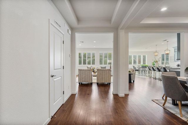 20 Hospital Road, Hollister, CA 95023