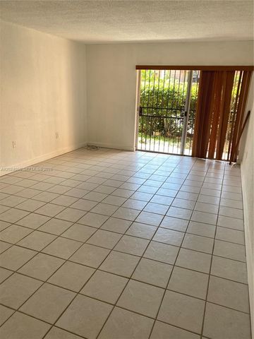 1300 W 47th Pl 118, Hialeah, FL 33012
