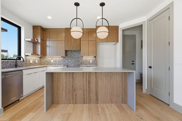 2014B 9th Ave, N, Nashville, TN 37208