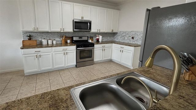 16542 Mandate Drive, Houston, TX 77049