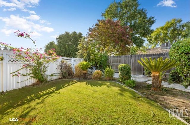 409 Birkdale Way, Bakersfield, CA 93309