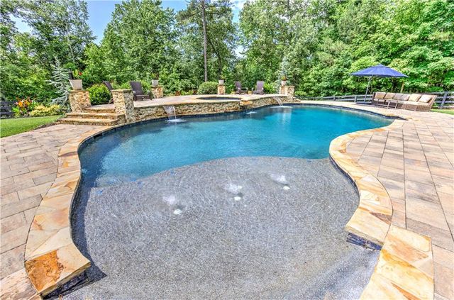 126 Townsend Pass, Alpharetta, GA 30004