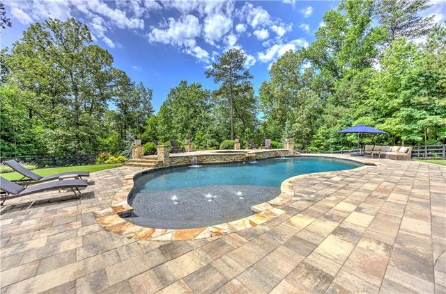 126 Townsend Pass, Alpharetta, GA 30004