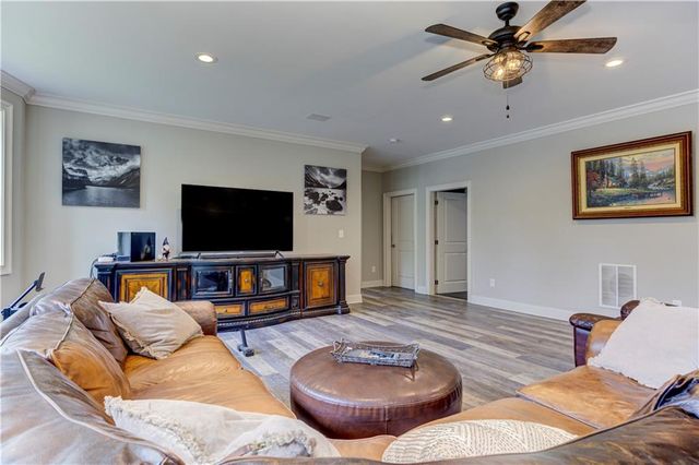 126 Townsend Pass, Alpharetta, GA 30004