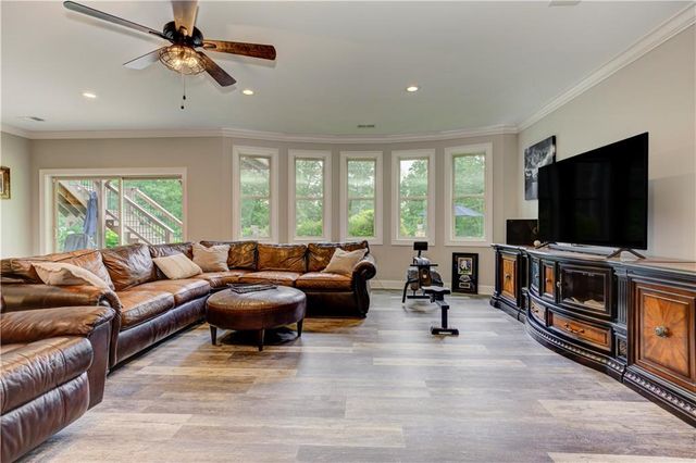 126 Townsend Pass, Alpharetta, GA 30004