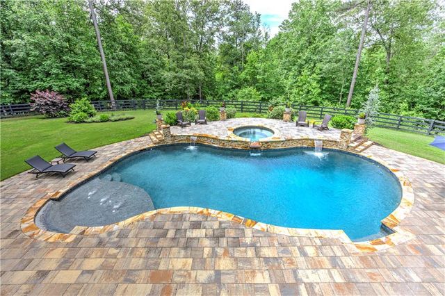 126 Townsend Pass, Alpharetta, GA 30004