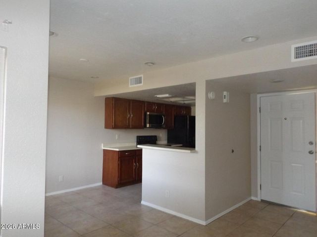 7770 N 20TH Avenue, Phoenix, AZ 85021