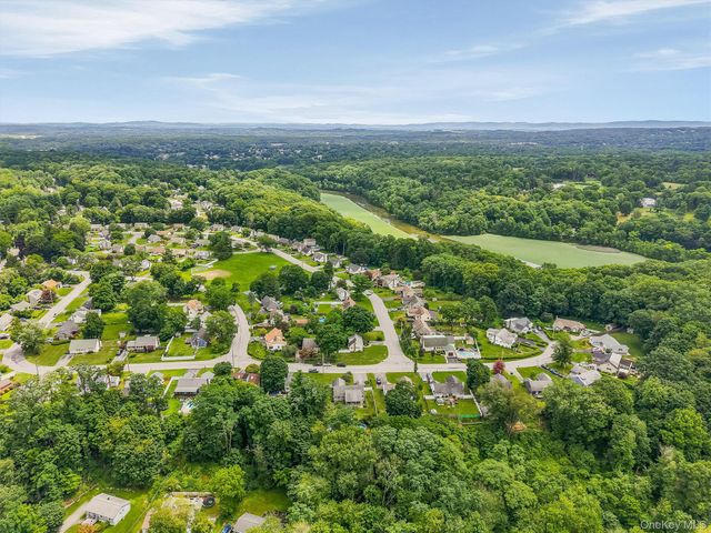 40 Honey Lane, Wappingers Falls, NY 12590