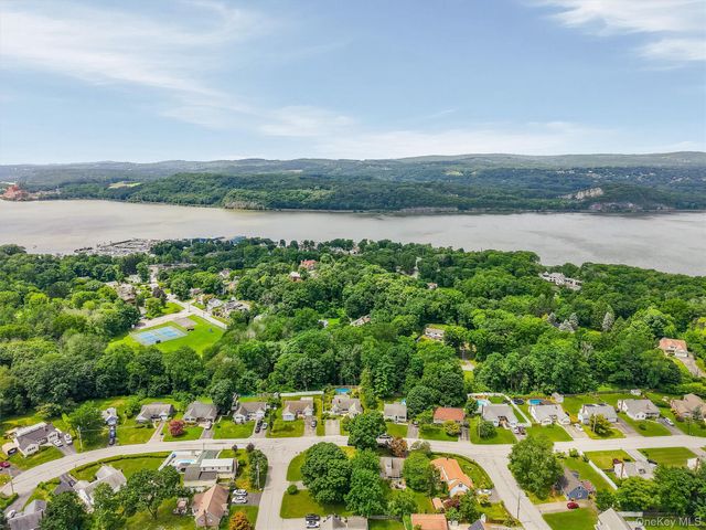 40 Honey Lane, Wappingers Falls, NY 12590