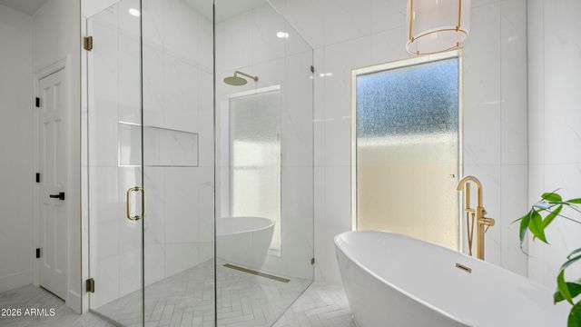5468 E LUPINE Avenue, Scottsdale, AZ 85254