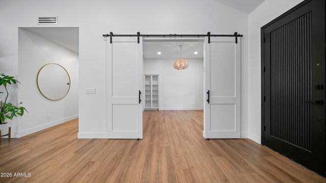 5468 E LUPINE Avenue, Scottsdale, AZ 85254