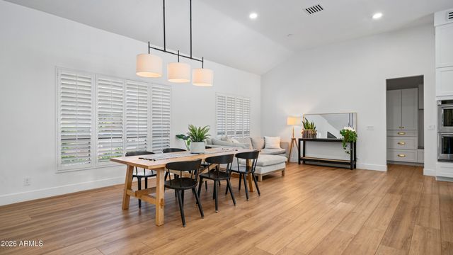 5468 E LUPINE Avenue, Scottsdale, AZ 85254