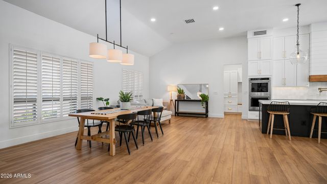 5468 E LUPINE Avenue, Scottsdale, AZ 85254