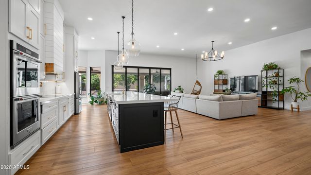 5468 E LUPINE Avenue, Scottsdale, AZ 85254