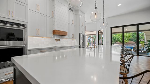 5468 E LUPINE Avenue, Scottsdale, AZ 85254