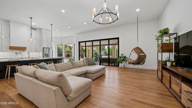 5468 E LUPINE Avenue, Scottsdale, AZ 85254