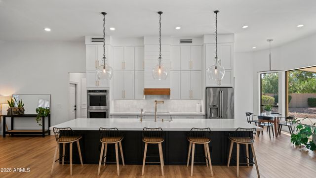 5468 E LUPINE Avenue, Scottsdale, AZ 85254