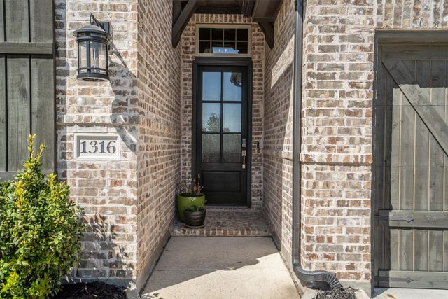 1316 16th Street, Argyle, TX 76226