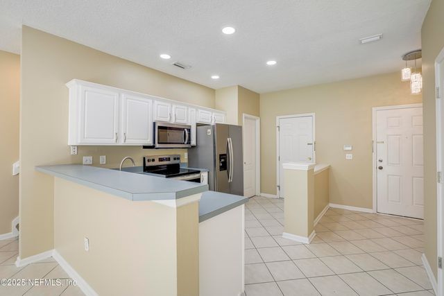 12314 MANGROVE FOREST Court, Jacksonville, FL 32218