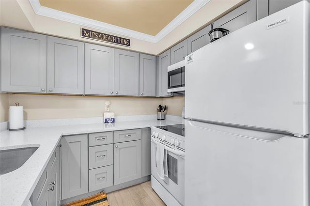 19417 GULF BOULEVARD A-105, Indian Shores, FL 33785