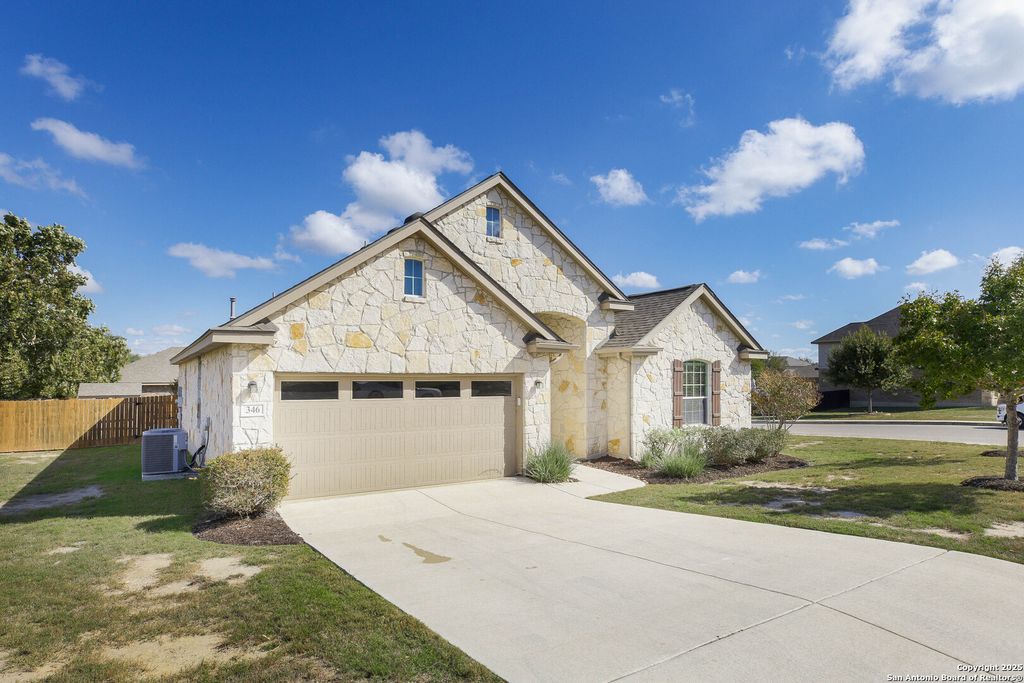 346 Redbird Song, San Antonio, TX 78253