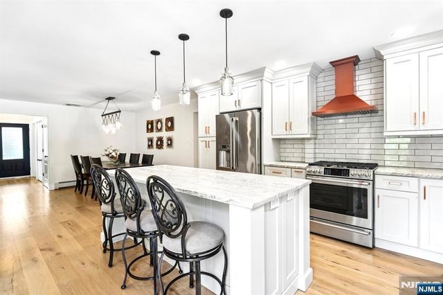 54 Davenport Avenue, Roseland, NJ 07068