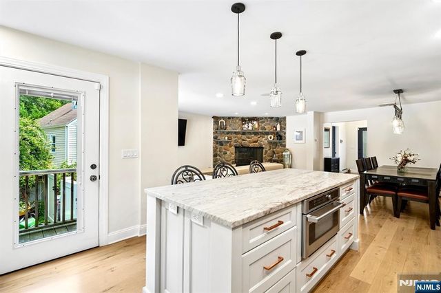 54 Davenport Avenue, Roseland, NJ 07068