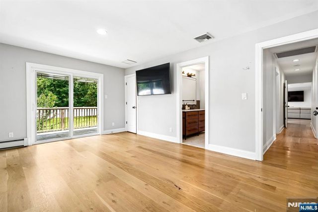 54 Davenport Avenue, Roseland, NJ 07068
