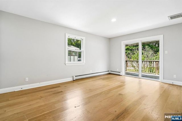 54 Davenport Avenue, Roseland, NJ 07068