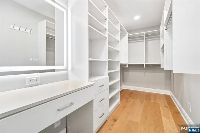 54 Davenport Avenue, Roseland, NJ 07068