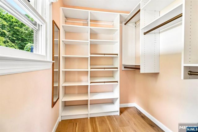 54 Davenport Avenue, Roseland, NJ 07068