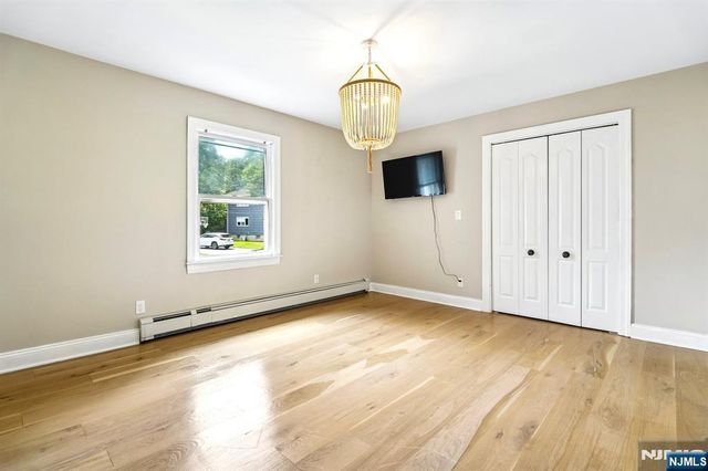 54 Davenport Avenue, Roseland, NJ 07068