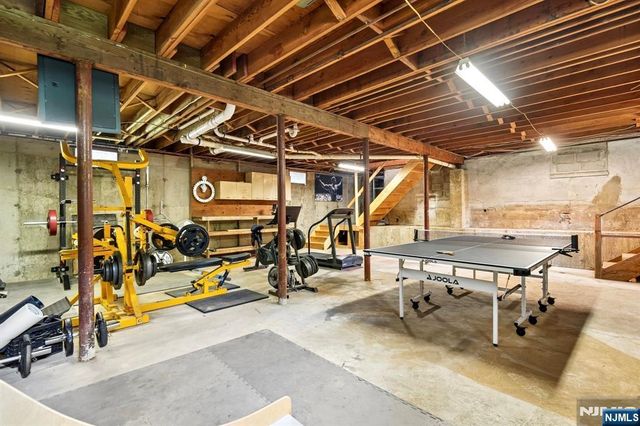 54 Davenport Avenue, Roseland, NJ 07068
