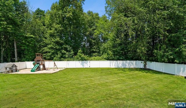 54 Davenport Avenue, Roseland, NJ 07068