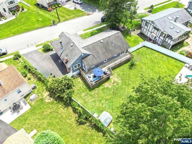 54 Davenport Avenue, Roseland, NJ 07068