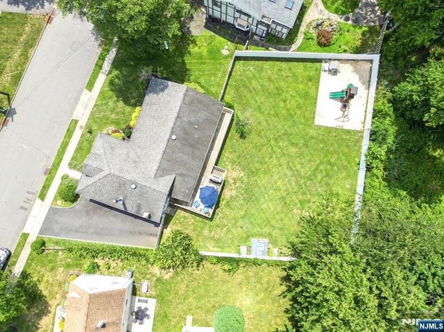 54 Davenport Avenue, Roseland, NJ 07068